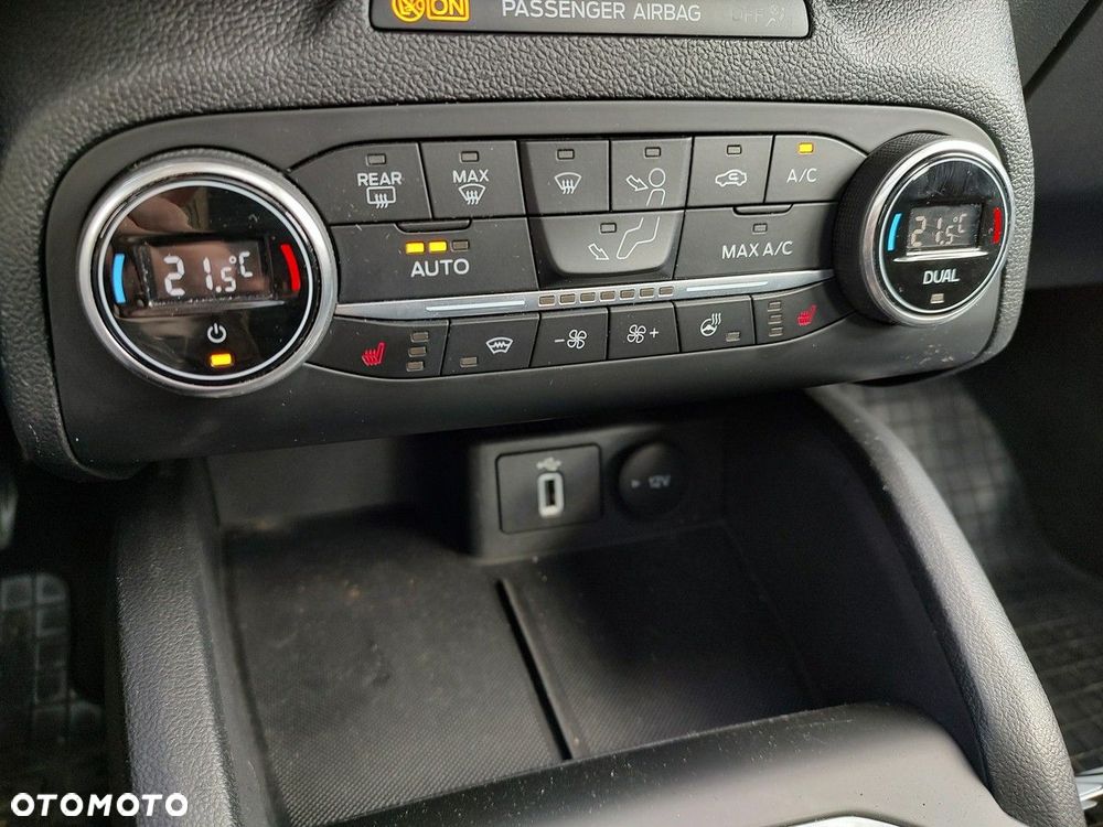 Ford Focus - 31