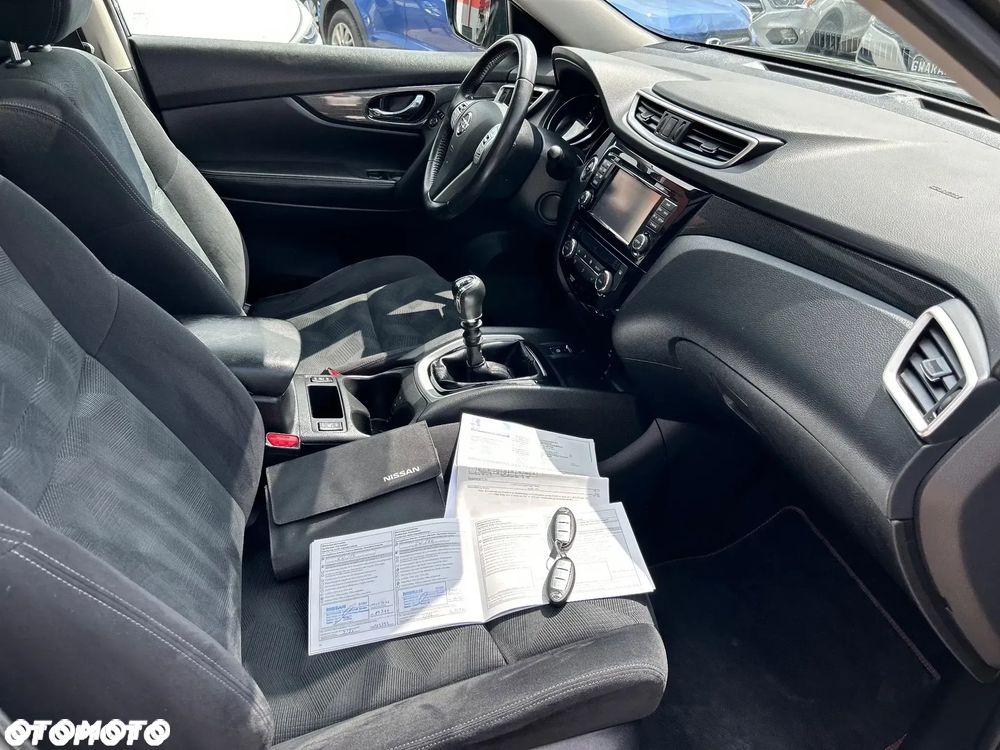Nissan X-Trail 1.6 DIG-T 360 - 18