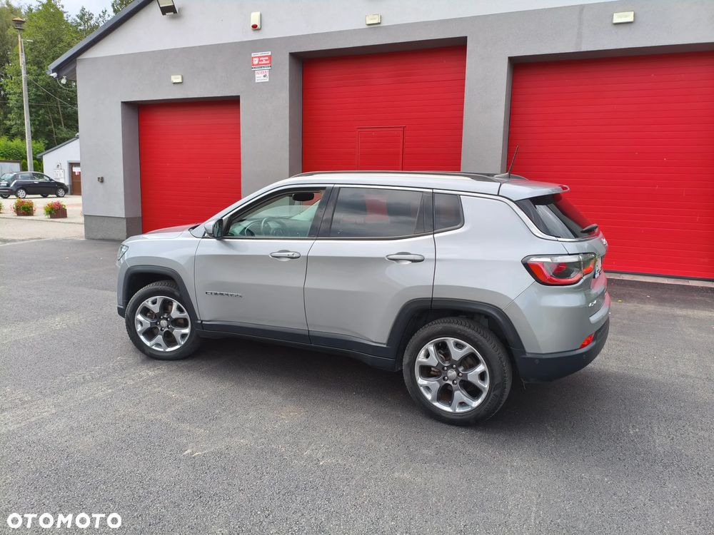 Jeep Compass - 31