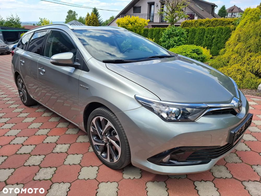 Toyota Auris - 4