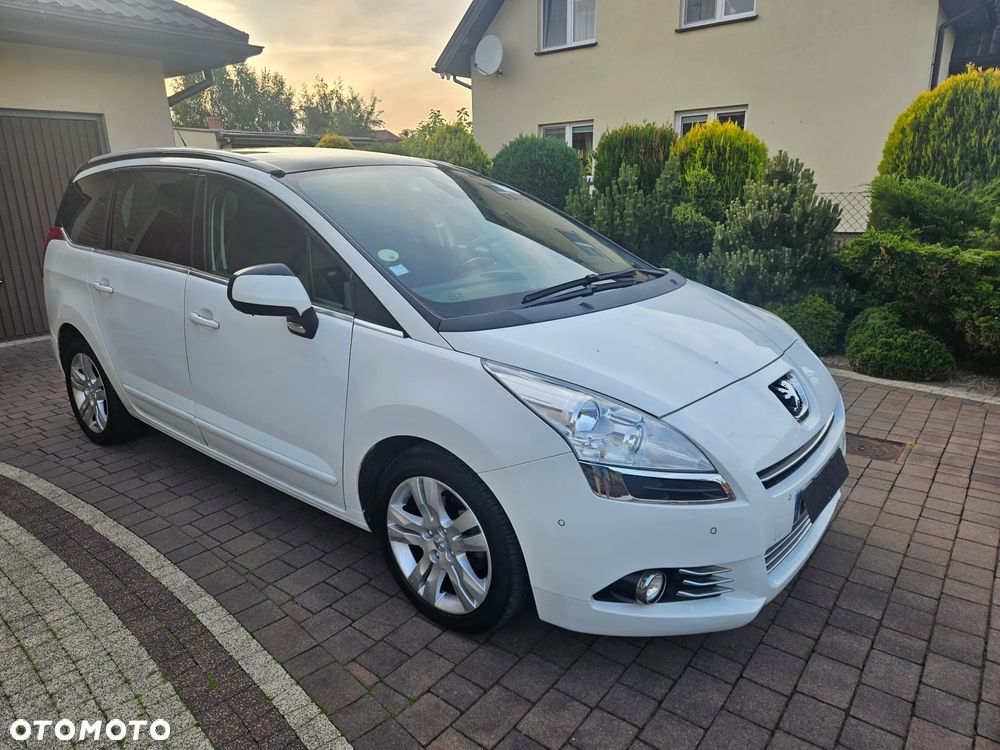 Peugeot 5008 HDI 115 Active - 10