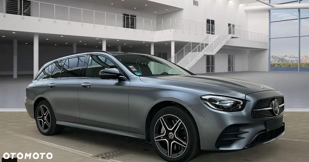 Mercedes-Benz Klasa E 300 de PHEV 4-Matic Avantgarde 9G-Tronic - 2