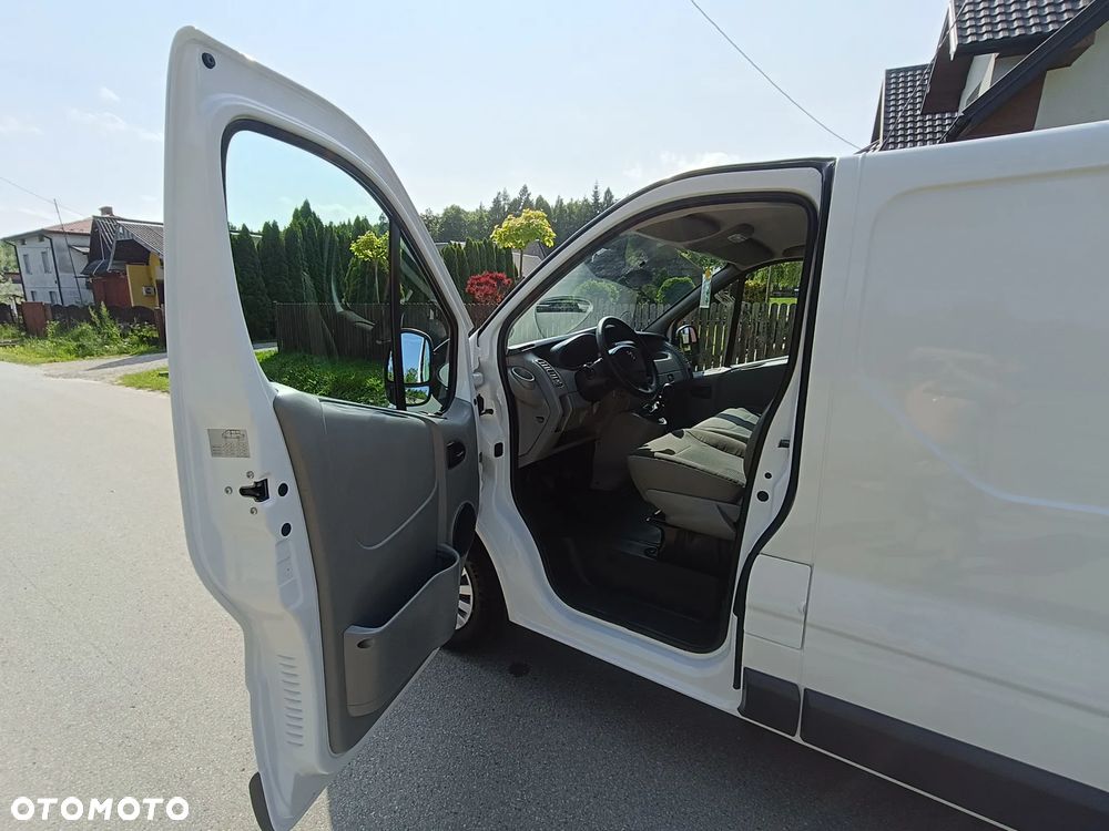 Opel Vivaro - 14