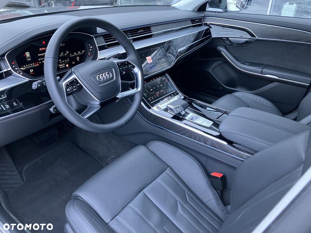 Audi A8 - 10