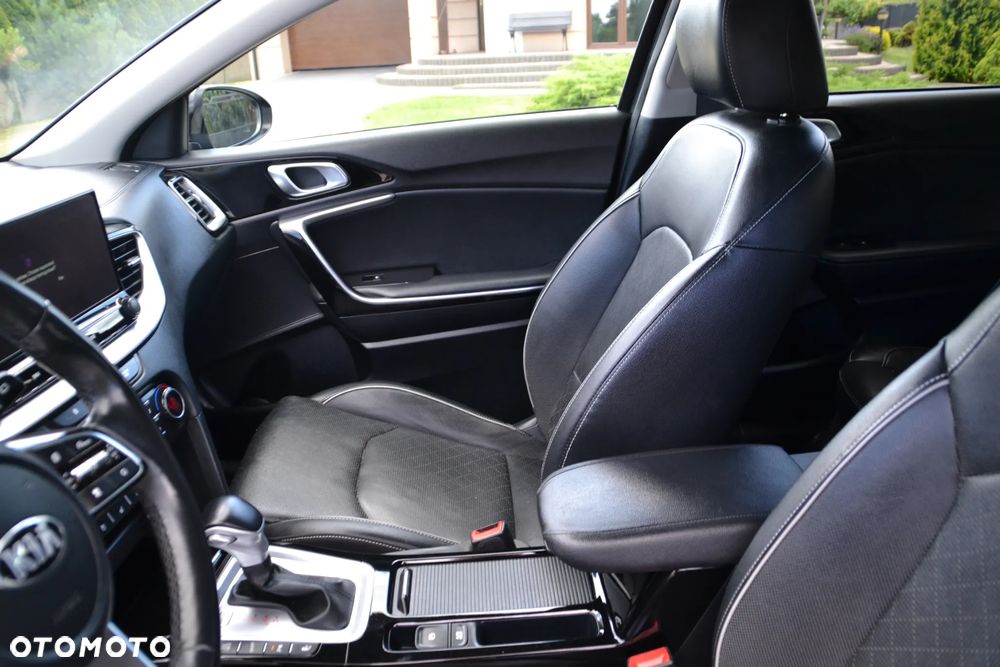 Kia Ceed 1.6 GDI DCT OPF Platinum - 13