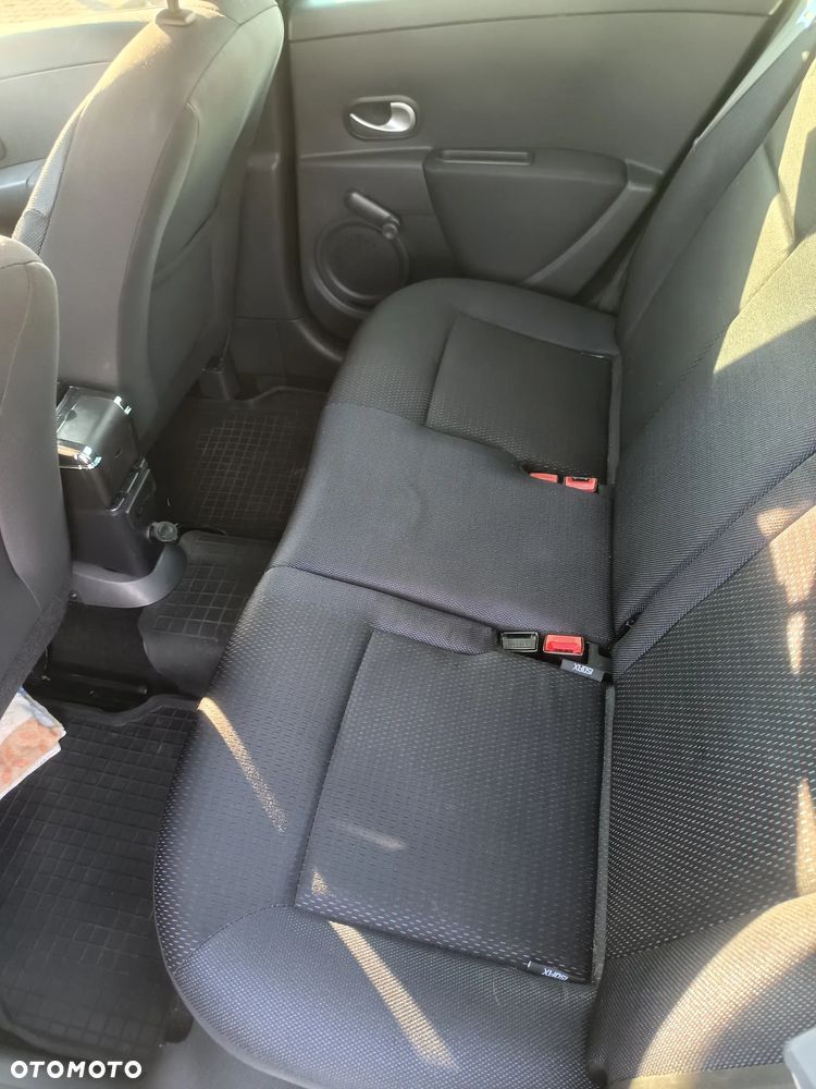 Renault Clio 1.2 16V All Inclusive - 8