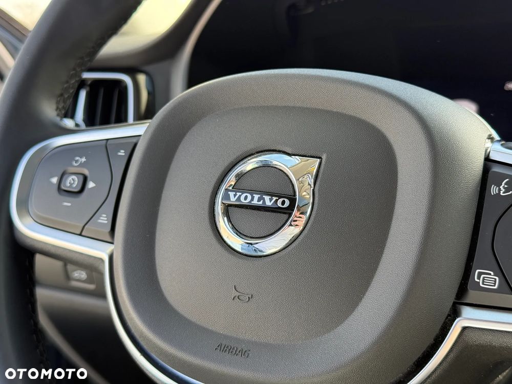 Volvo S60 B5 B AWD Plus Dark - 25