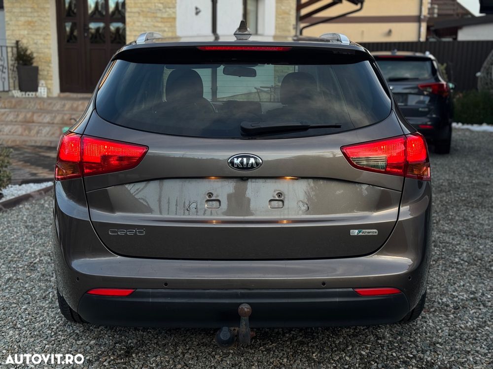 Kia Ceed - 4