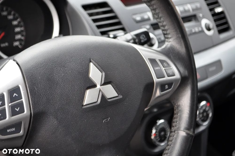 Mitsubishi Lancer 1.8 Inform LPG - 20