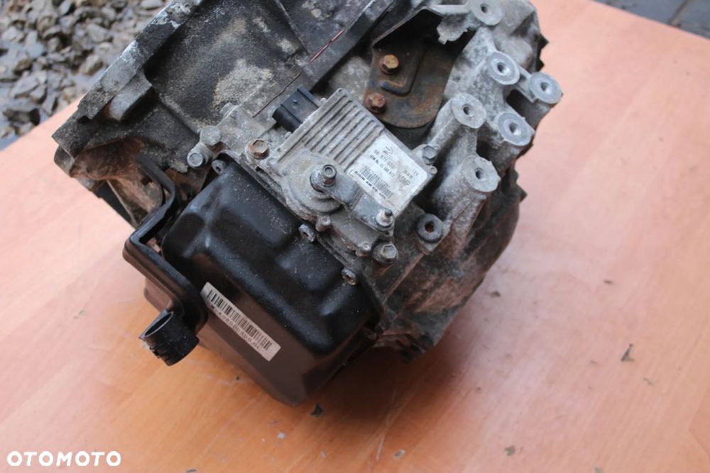 SKRZYNIA BIEGÓW AUTOMAT KONWERTER OPEL INSIGNIA A 2.0 TURBO AF40 55561549 - 9