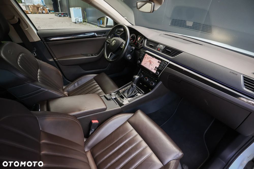 Skoda Superb 2.0 TDI 4x4 L&K DSG - 25