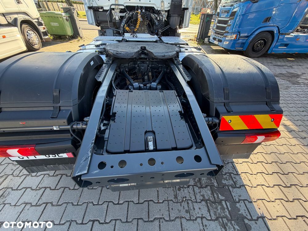 Mercedes-Benz Actros 1845 GigaSpace Xenon Navi nowy tachograf - 12