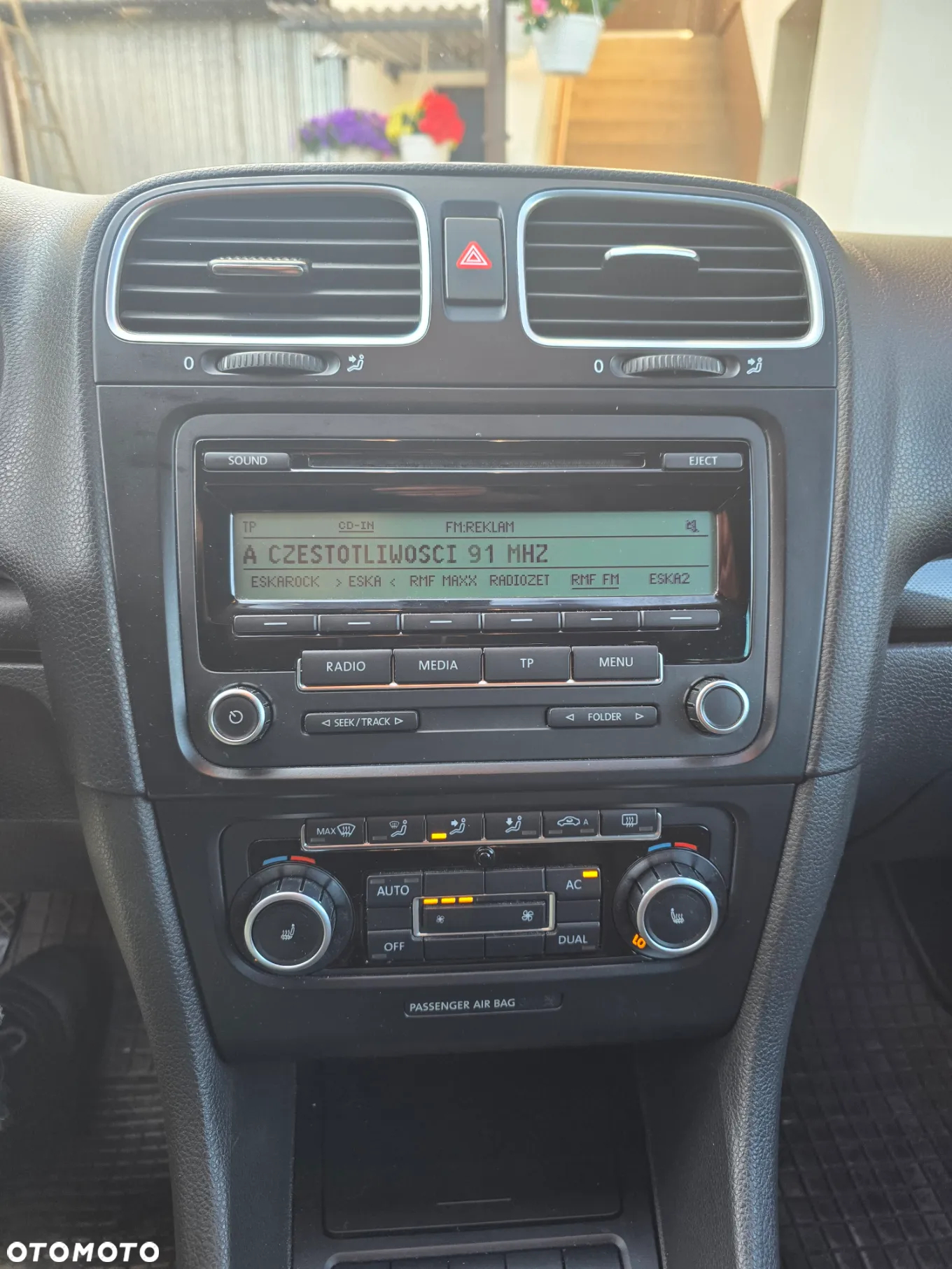 Volkswagen Golf VI 2.0 TDI Comfortline - 12