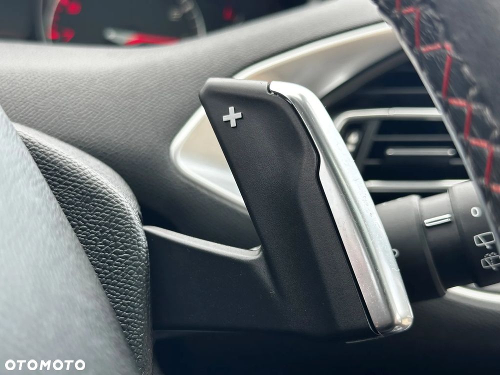Peugeot 308 PureTech 225 EAT8 Stop & Start GT - 30