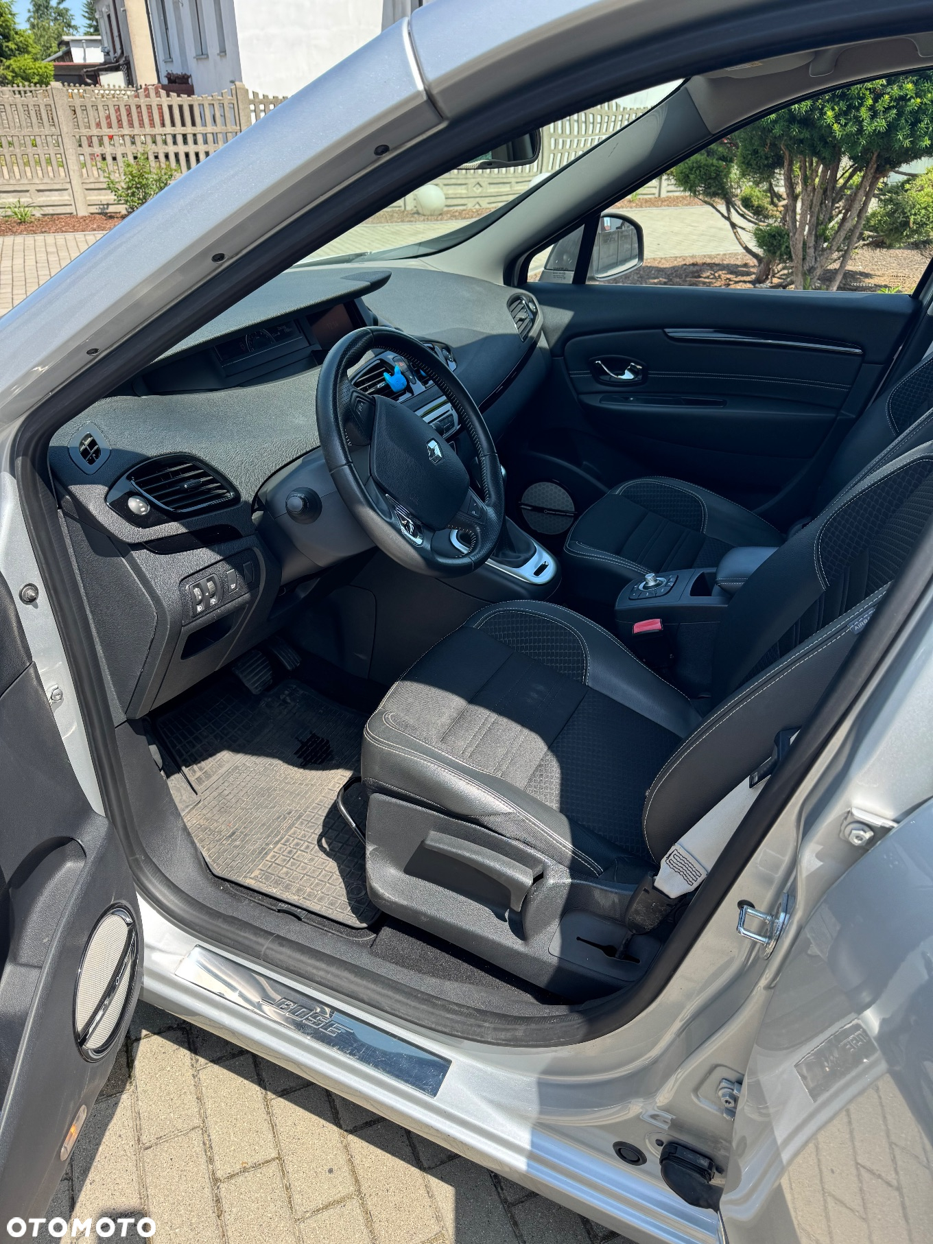 Renault Scenic 1.5 dCi Bose EDC - 9