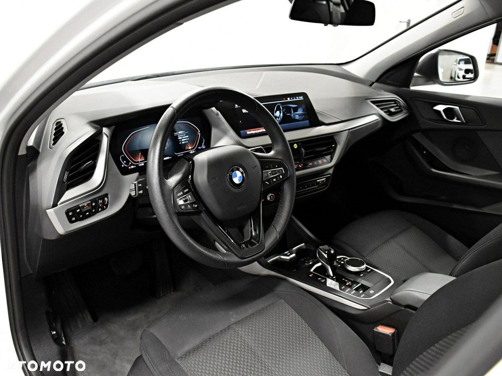 BMW Seria 1 118i Advantage - 9