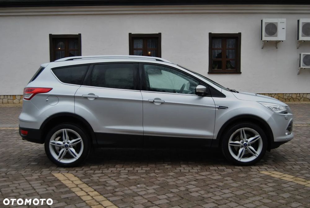Ford Kuga 2.0 TDCi 4x4 Titanium - 17