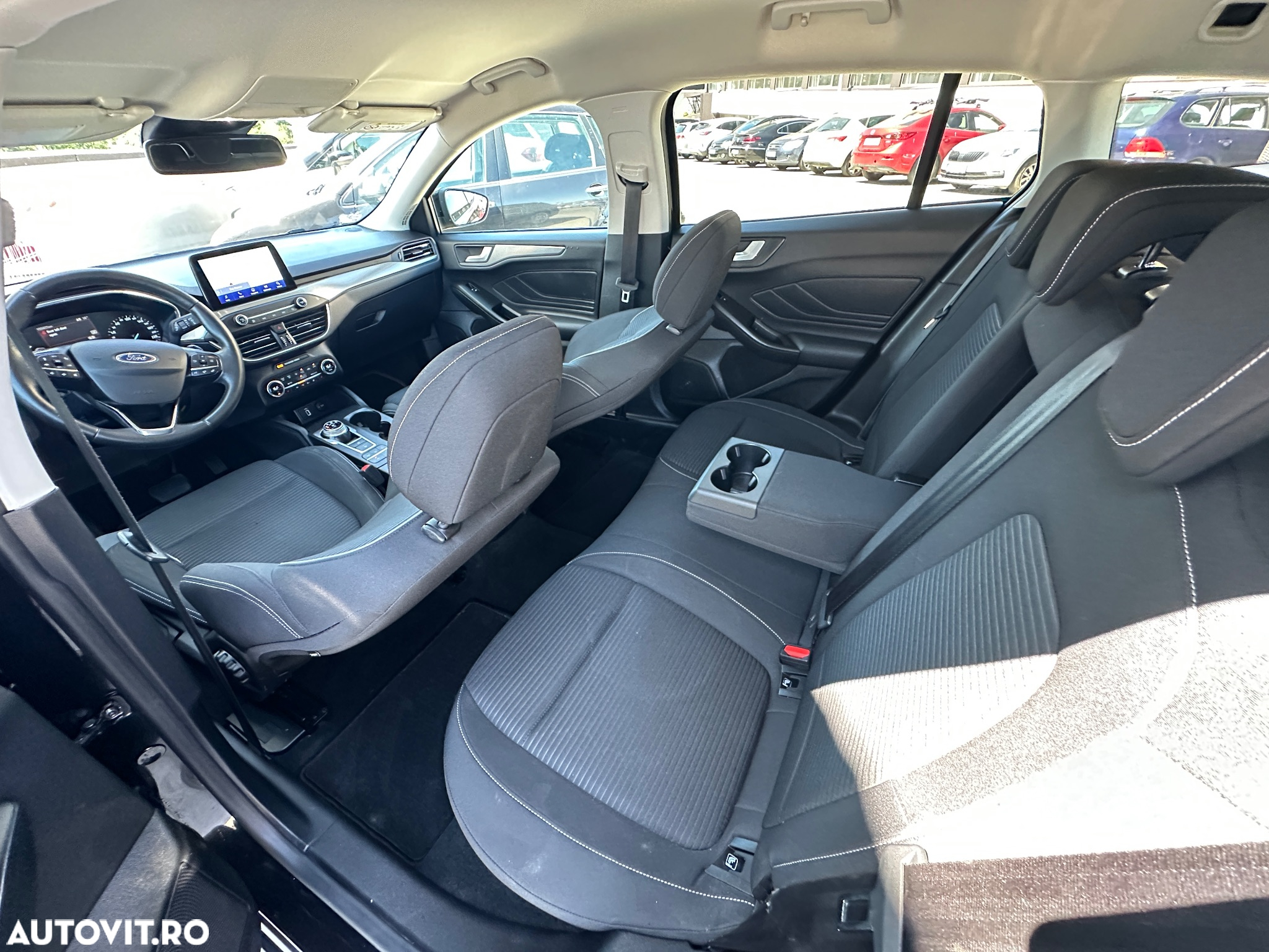 Ford Focus 2.0 EcoBlue Start-Stopp-System Aut. TITANIUM - 10