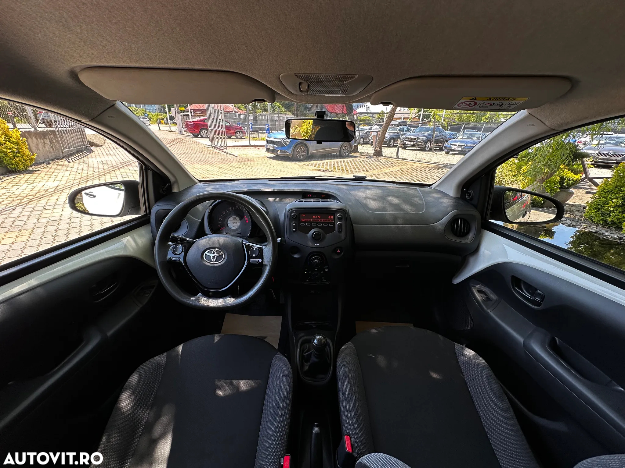 Toyota Aygo 1.0 VVY-I 5 usi X - 19