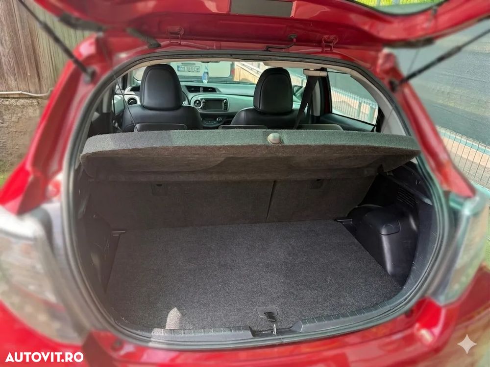 Toyota Yaris 1.5 VVT-i HSD Sol - 8