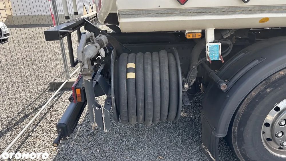 Mercedes-Benz 2548 - 20