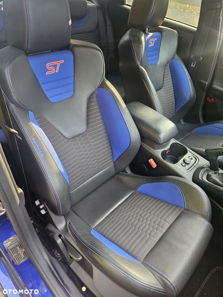 Ford Focus ST - 7