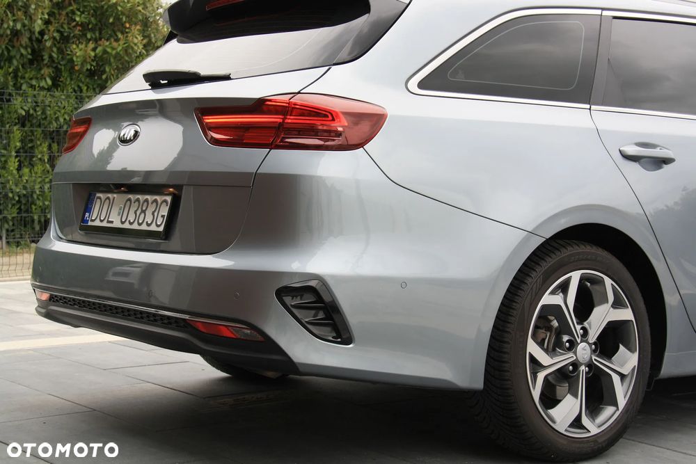 Kia Ceed 1.4 T-GDI OPF Platinum Edition - 15