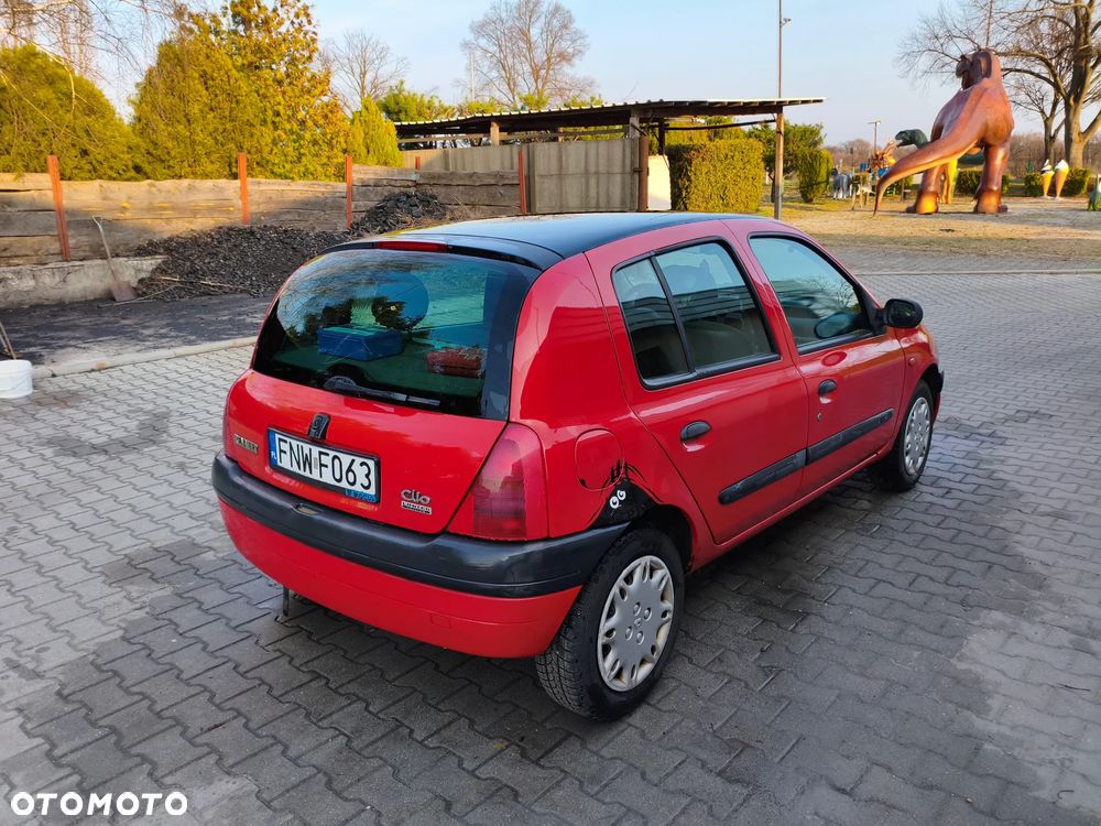 Renault Clio 1.2i RT - 4
