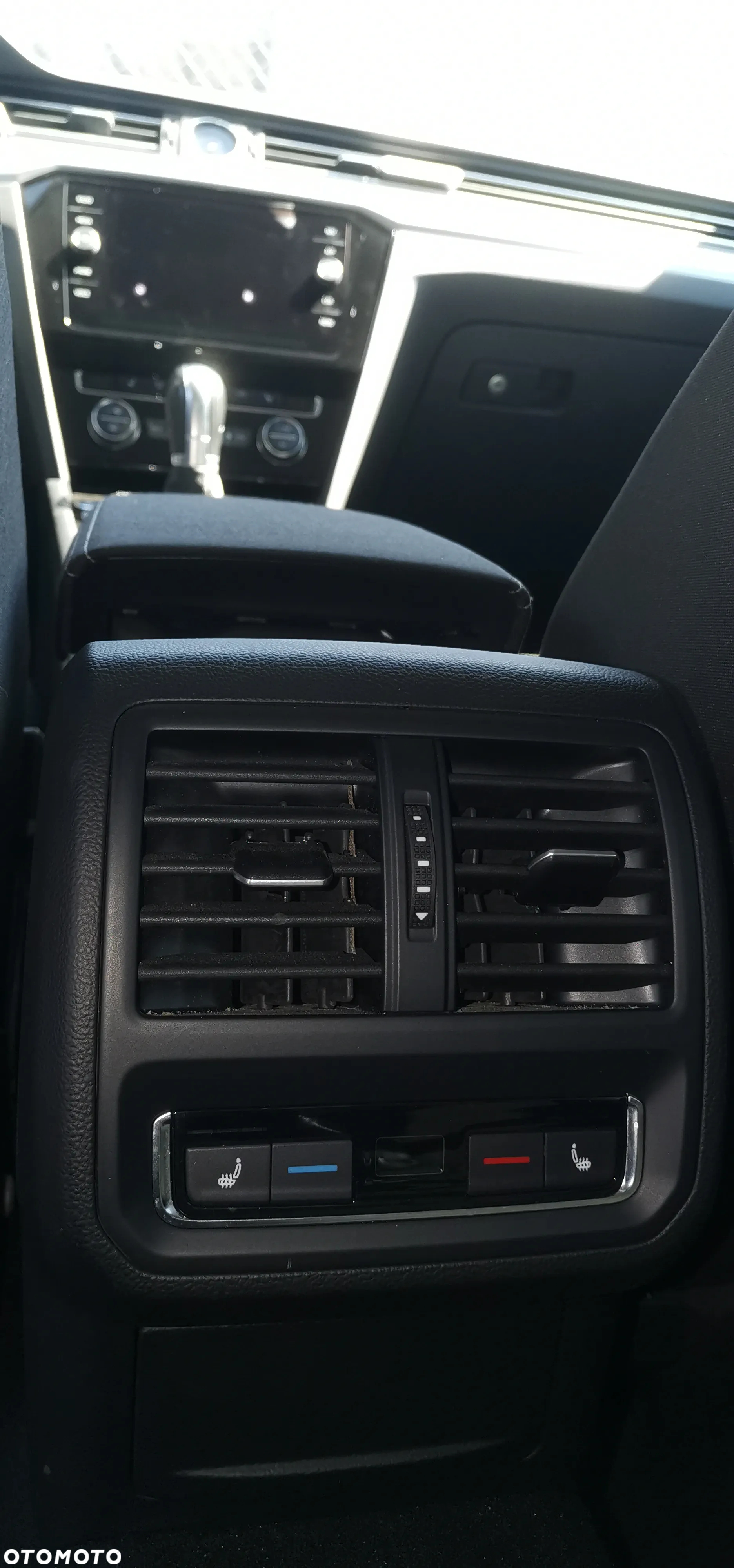 Volkswagen Arteon 2.0 TDI SCR Elegance DSG - 13