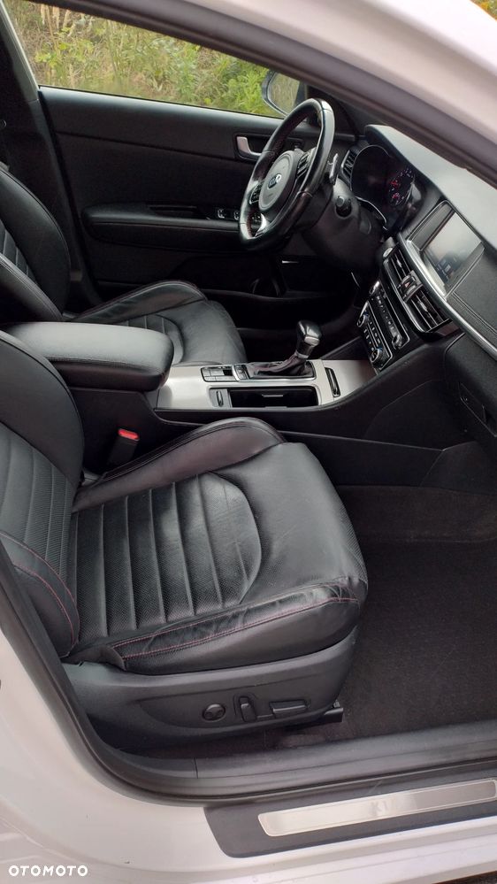 Kia Optima 2.0 T-GDI GT - 32