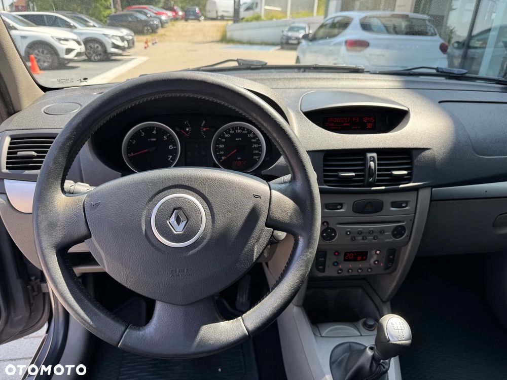 Renault Thalia 1.2 16V All Inclusive - 11