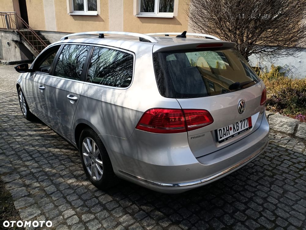 Volkswagen Passat Variant 2.0 Blue TDI DPF Comfortline - 23