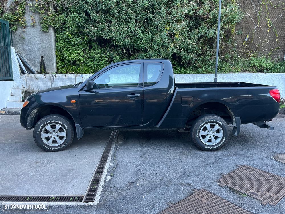 Mitsubishi L200 - 4