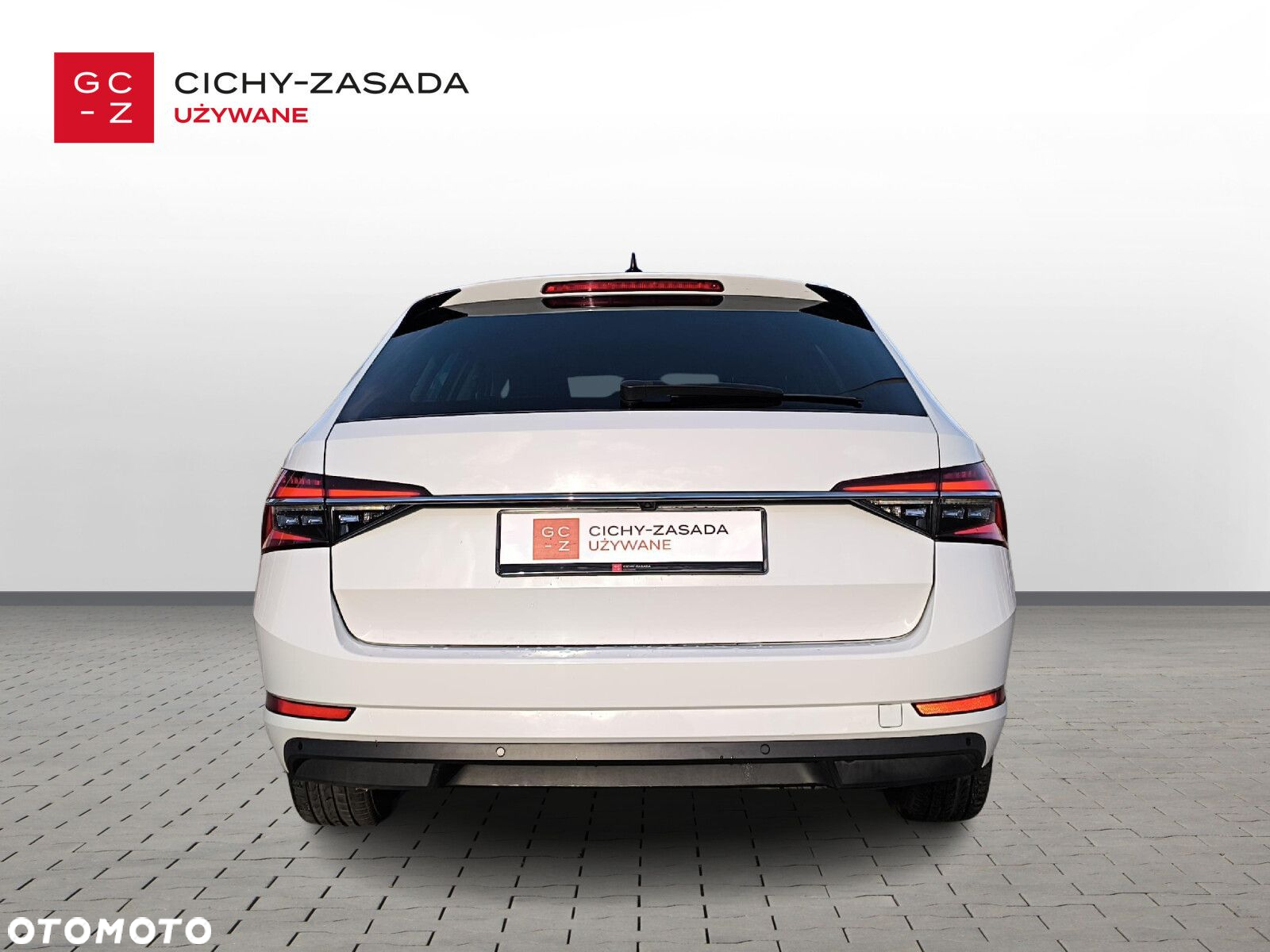 Skoda Superb 2.0 TDI SCR Style DSG - 4
