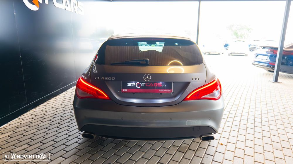 Mercedes-Benz CLA 200 d Shooting Brake Urban Aut. - 8