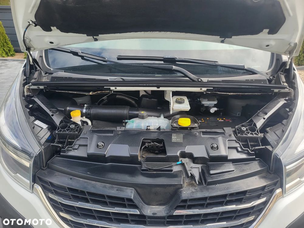 Renault Trafic - 18