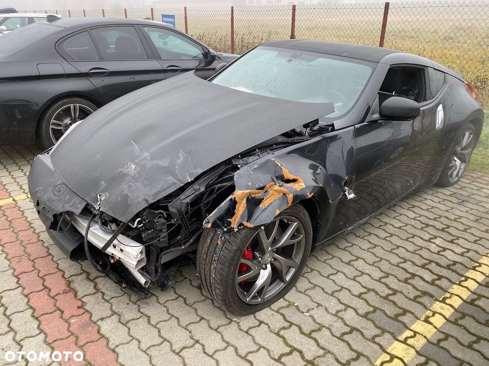 Nissan 370 Z 3.7 V6 Premium EU6 - 11