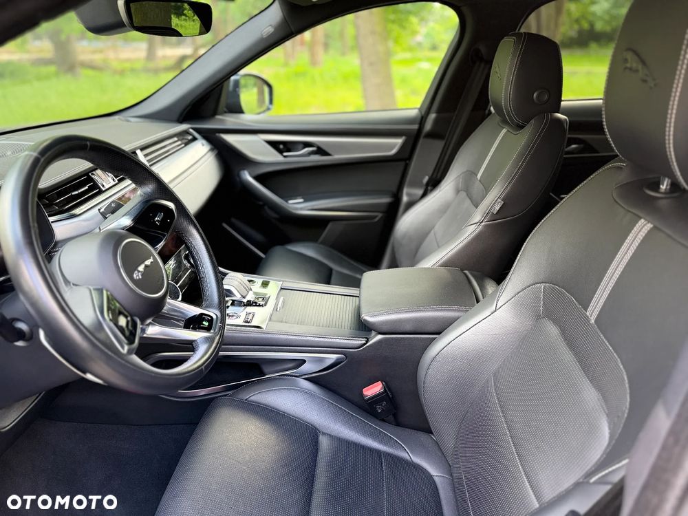 Jaguar F-Pace 2.0 P250 mHEV AWD R-Dynamic S - 14