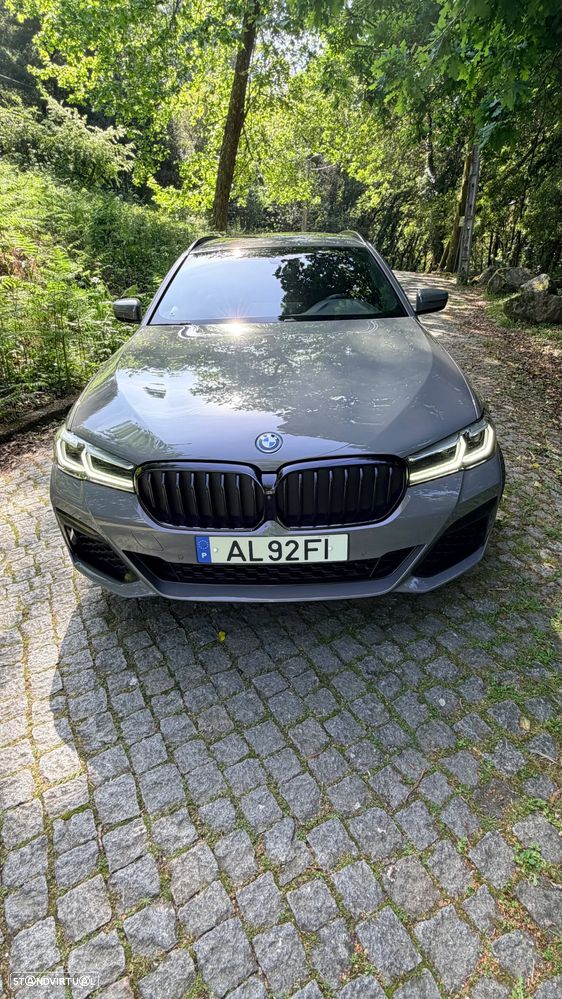 BMW 530 e Pack Desportivo M - 12