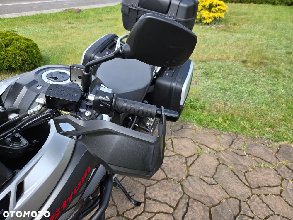 Suzuki V-STROM - 28