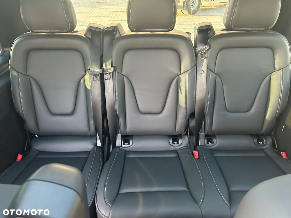Mercedes-Benz Klasa V 300 d 4-Matic 9G-Tronic Exclusive (d³ugi) - 12