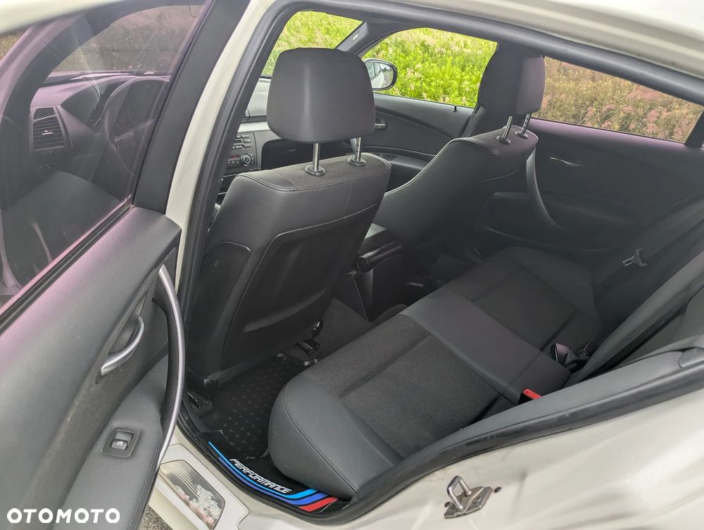 BMW Seria 1 118d - 11