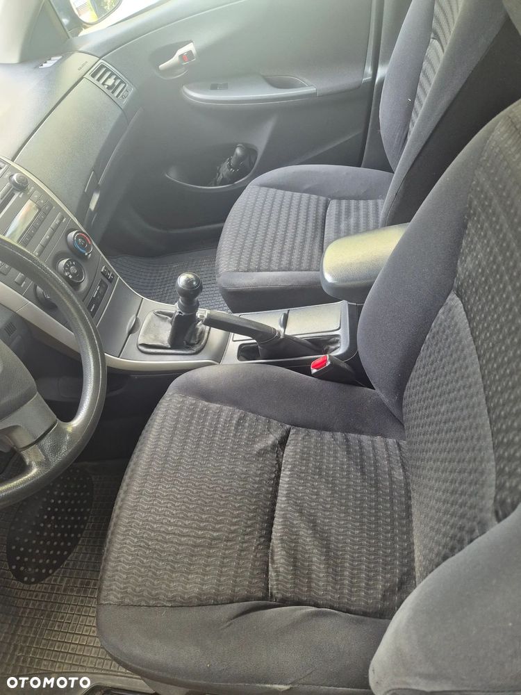 Toyota Corolla 1.4 D-4D Luna - 5