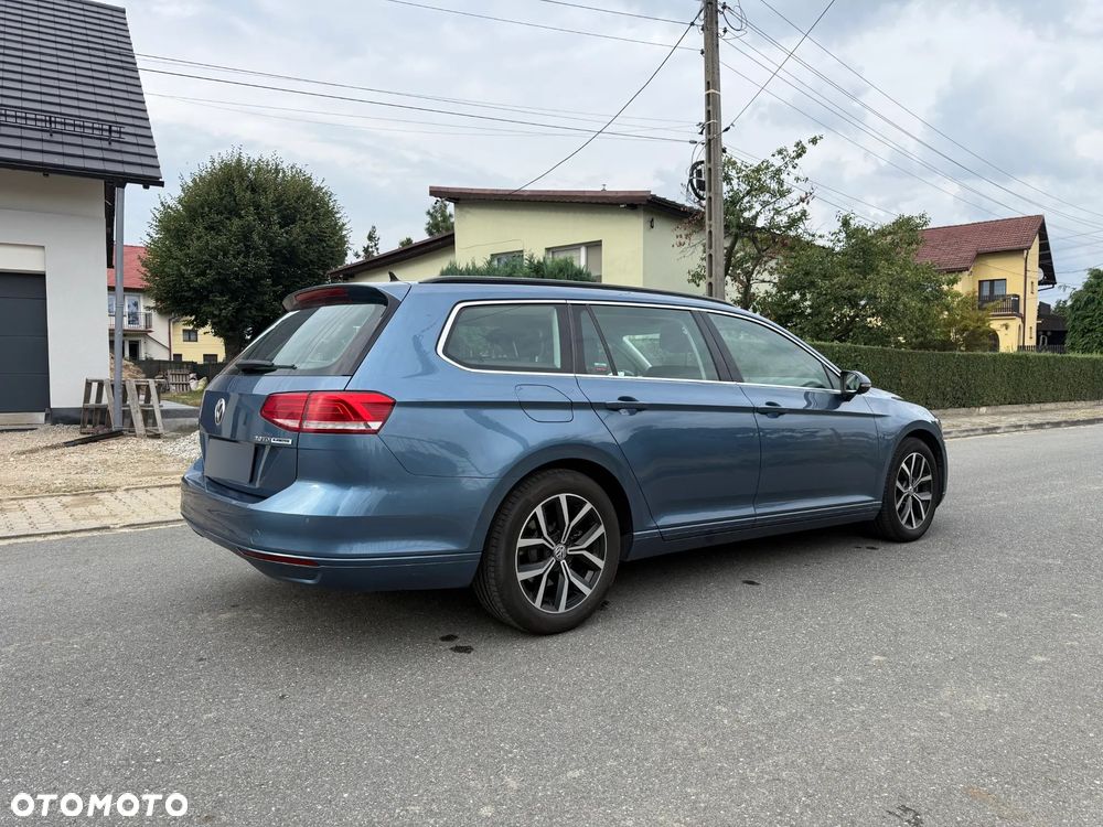 Volkswagen Passat - 10