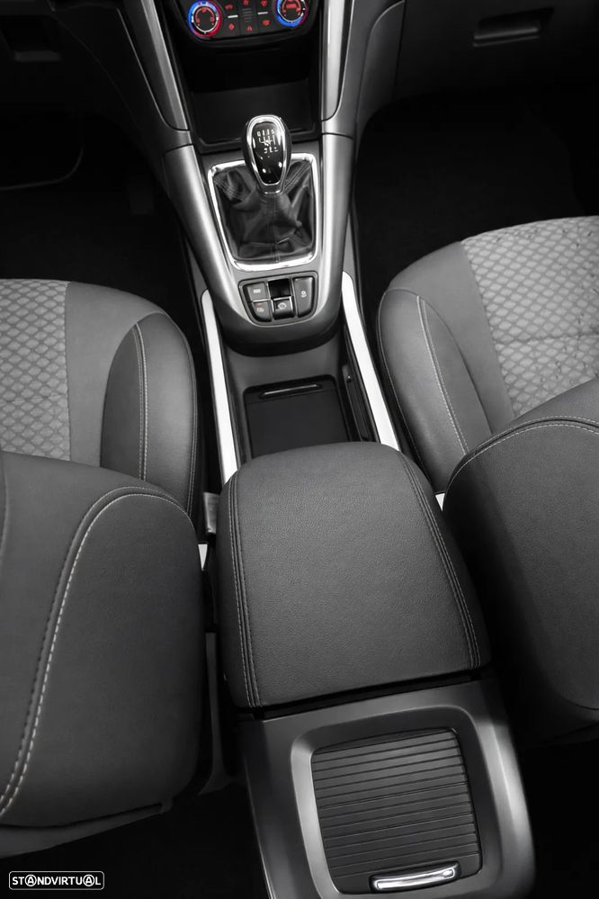 Opel Zafira 1.6 CDTi Executive - 17