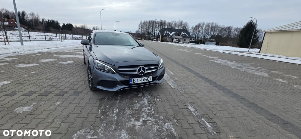 Mercedes-Benz Klasa C 180 9G-TRONIC AMG Line - 16