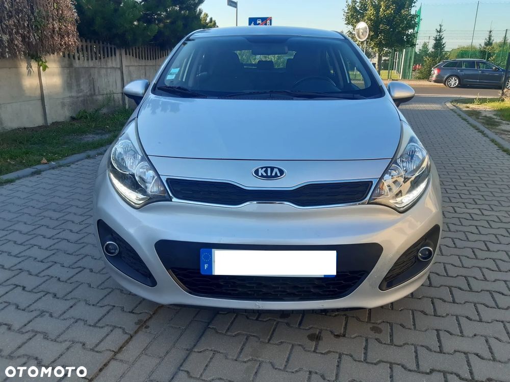 Kia Rio 1.1 CRDI Dream Team Edition - 26