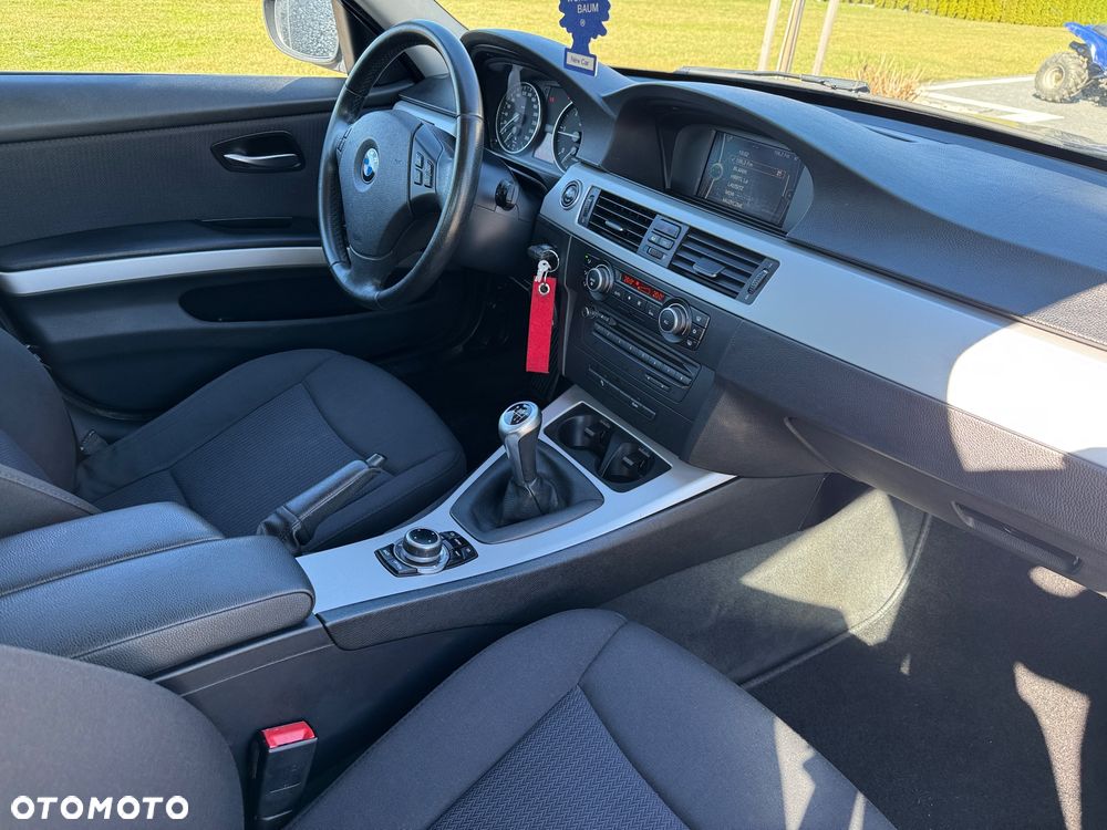 BMW Seria 3 318d DPF Edition Lifestyle - 20