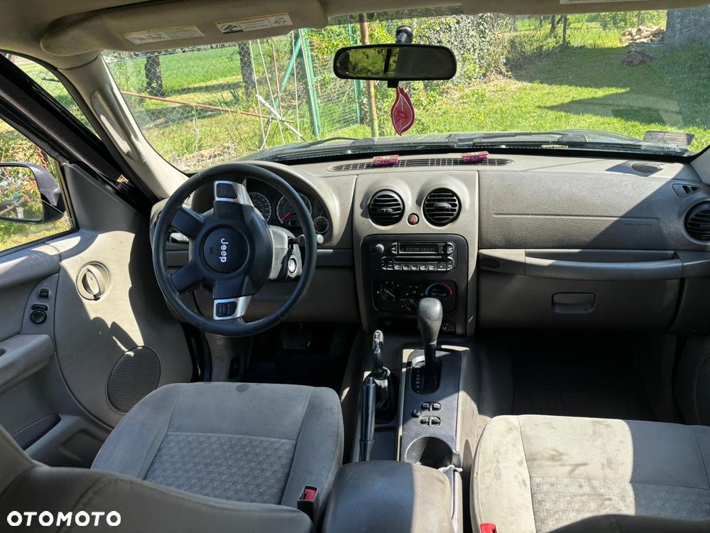 Jeep Liberty ver-3-7-4x4 - 3