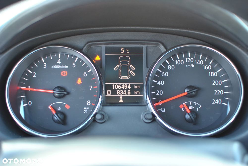 Nissan Qashqai 2.0 4x4 Tekna - 29